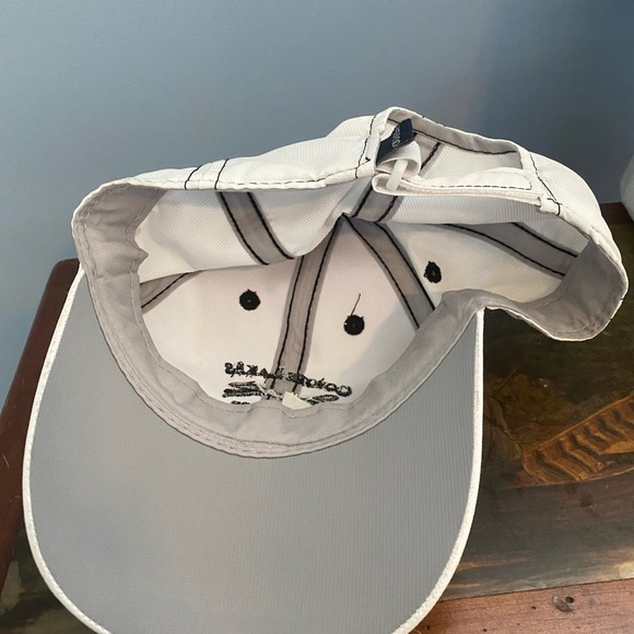 Coyote Lakes Golf Club Members Hat - Picture 5 of 5